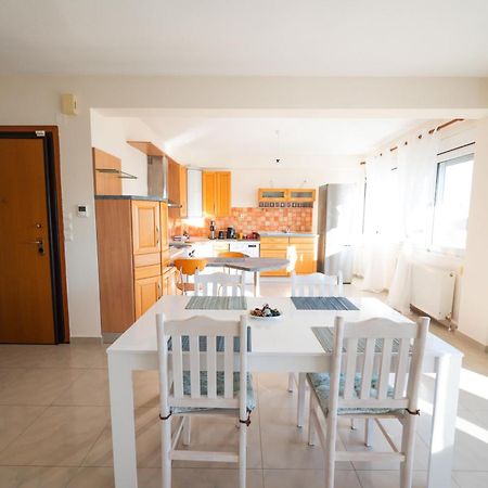 3 Bedroom Apartment, 115M2 Александруполис Екстериор снимка